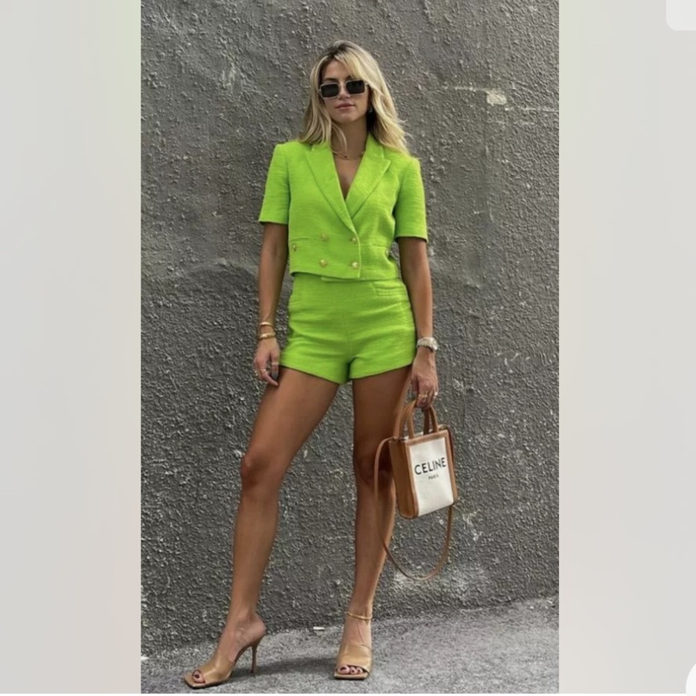 Zara Green Textured Bermudas Neon Green Size Small Button Detail